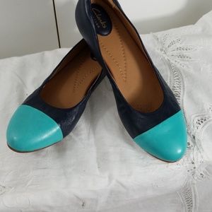 Leather elevated flats 7.5 wide width